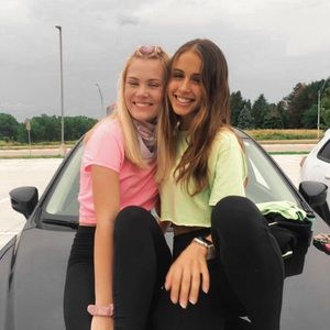 Meet your Posher, Rebecca